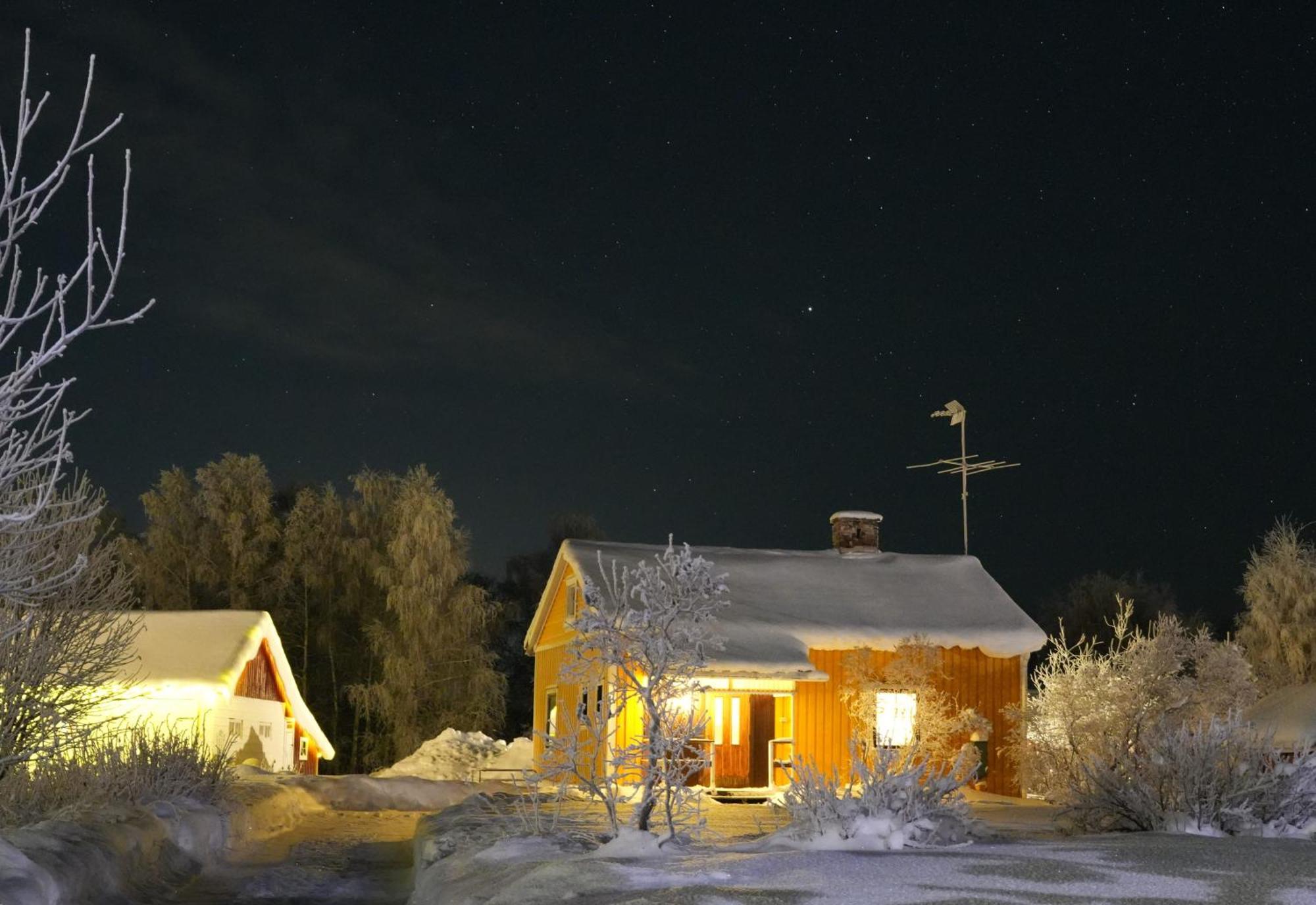 Villa House Next Door The Arctic Circle à Överkalix Extérieur photo